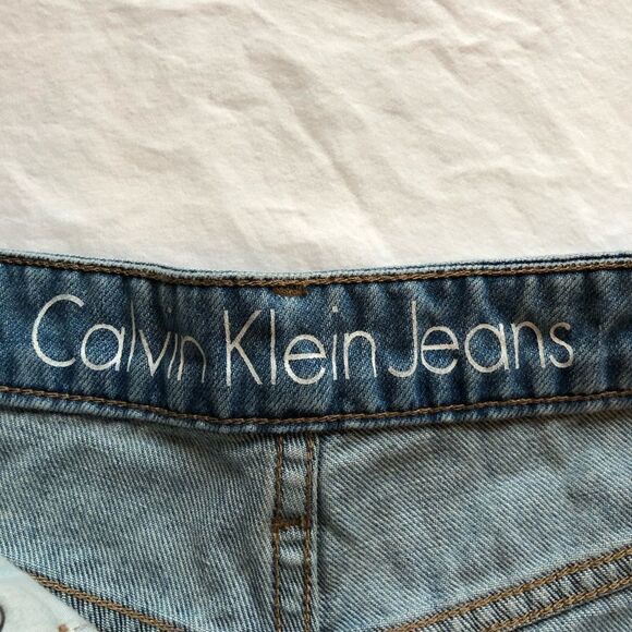 Calvin Klein Jean Shorts Cut Off faded blue Size 28 - Picture 3 of 10